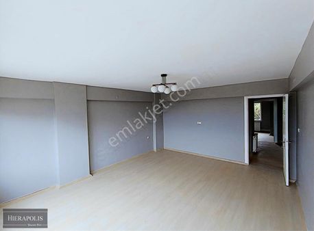 Buldan Otogar Karşısı Tertemiz Dgazlı Kiralık 3+1 145m²