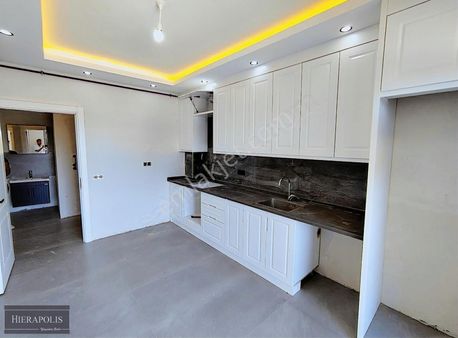 Şemikler'de Arakat 3+1 Satılık Sıfır Lüks Fırsat Daire