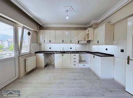 Kınıklı Ana Yol Üzerinde 180 M2 3+1 Daire