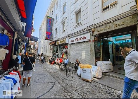İstanbul Beyazıt Çarşılı Handa Satılık 15 M2 2.kat Mağaza İşyeri