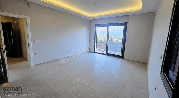 Uzman Gayrimenkul'den Kiralık 2+1 Sıfır Ofis