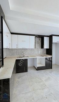 Ergenekonda Bilgikent Okulu Civarında Satılık 3+1 Daire