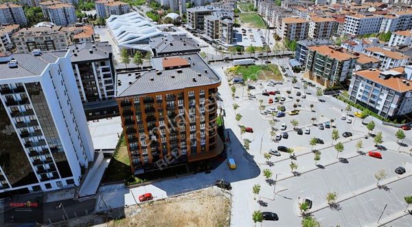 Redstone'dan Uysal Piazza Rezidansta 1+1 Kiralık Daire