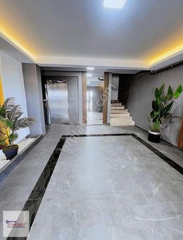 Ergenekon'da Satılık Müstakil Otoparklı 3+1 Daire