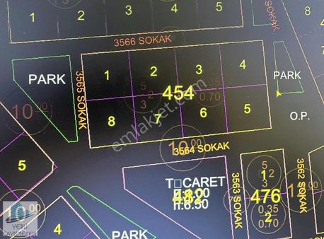 Yerli Gayrimenkul'den Çivril Manzaralı Köşe Parsel Arsa