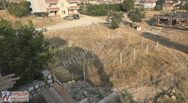 Pamukova Cumhuriyet Mah. Tel Örgüle Çevrili Arsa