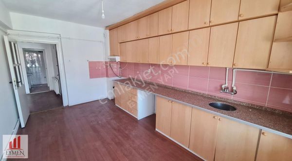 Eymen Yapı.çarşı Merkezde Ulu Cami Yakin Kiralık 3+1 Daire