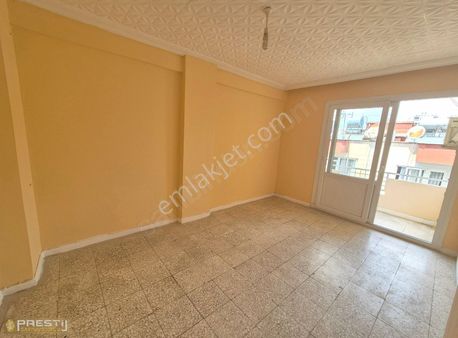 Pestij'den Osmaniye'de Ayrı Mutfak Geniş Oturumlu 2+1 Daire