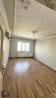 Koç Gayrimenkulden Cumhuriyet Mah 3+1 Kiralık Daire