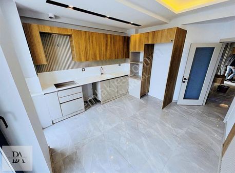 Emsalsiz Lüks Konsept Yapım 3+1 Daire Havuzlu Tramvaya Sıfır