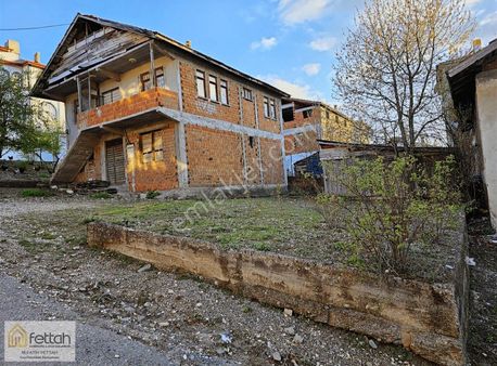 Budamışta Satılık Müstakil Ev Ve Arsası İmar Durumu 10 Kat