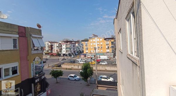 Yeşilyurt Mh. 2+1 Ayrı Mutfaklı Önü Açık Katta Satılık Daire