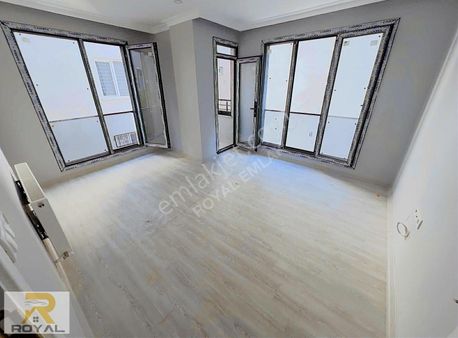 Royal'den İstasyon Mah.de 2+1 85m2 Sıfır Otoparklı Ara Kat Daire