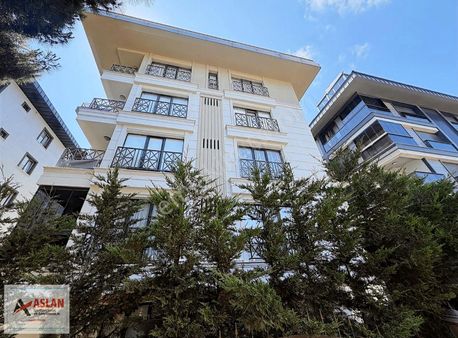 Çengelköy Sultanmurat Caddesinde Satılık 3+1 Arakat Daire 135m2