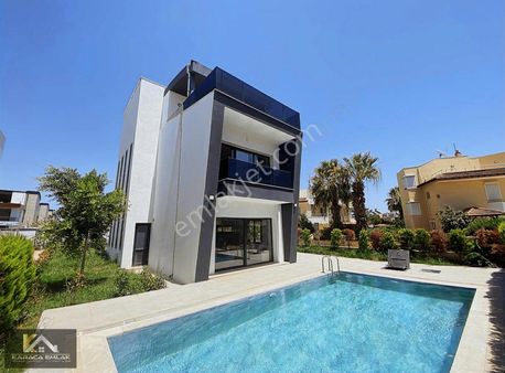 Yatırıma Uygun Aile Oturumuna Elverişli Tripleks 4+1 Villa