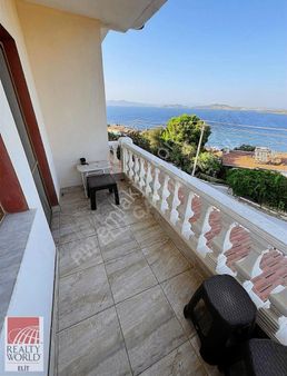 Yenifoçanın En Seçkin Konumunda Panoramik Deniz Manzaralı