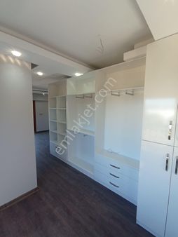 Yeni Foça 4+1 Deniz Manzaralı Havuzlu Tripleks Villa