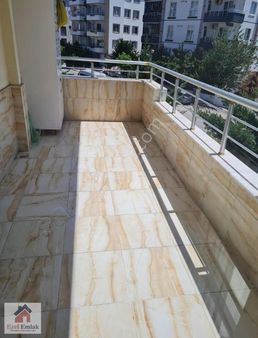 Ezel Emlaktan Yeditepe De Satılık 2+1 Bakımlı Daire