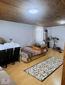 Hür Gayrimenkul"den Karapürçek Merkezde Müstakil Ev