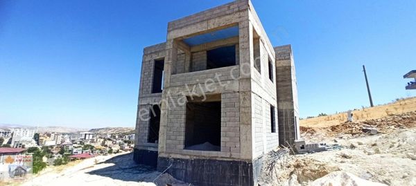 İnşaatı Devam Etmekte Olan Dublex Villa