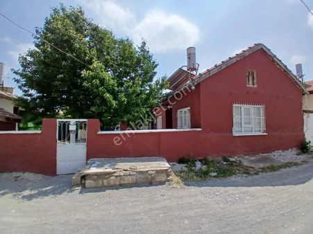 Akçay Emlak'tan Akşehir Yeni Mahalle Sevgi Rehabilitasyon Karşısı Satılık Müstakil Ev