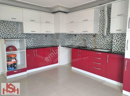 İnönü Mah. 3+1 130 M2 Satılık Köşe Konum Tek Daire