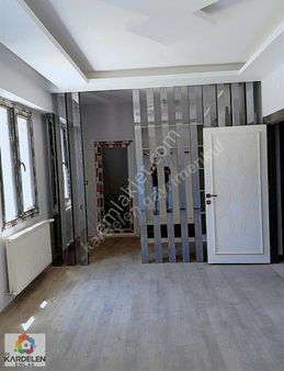 Kardelenden Çöşnük Kavşağında Kayalık Zeminde Daire 4+1