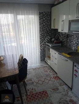 Adil Gayrimenkul'den Turgutalp Pazar Yeri Yakını 3+1 Daire