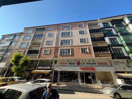 Gözaydın Emlak'tan Camicedit Mah. Kiralık 3+1 Daireee