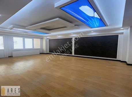 Ares Den Merkezi Konum Da Şık Tasarımlı 2+1 Ara Kat Daire !