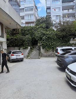 Engin Erdem'den Merterde 3+1 Satılık Daire