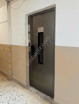 Engin Erdem'den Merterde 3+1 Satılık Daire