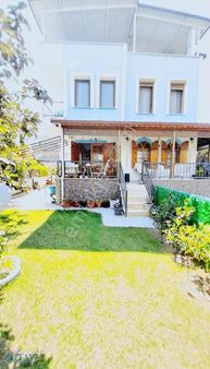 Denize Ve Merkeze Yakın Villa