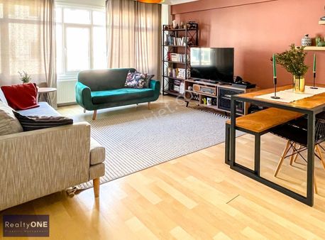 Rent İn Kadıköy Osmanağa Furnished 2+1 Flat With Balcony