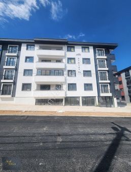 Yenimahallede Ayrı Mutfaklı 1+1 Balkonlu Kiralık Daire