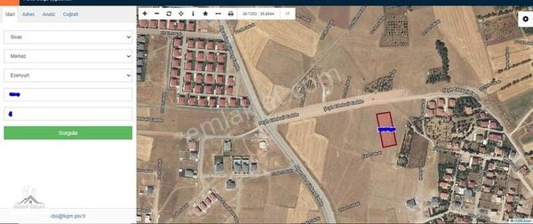 Aksan Emlak'tan Esenyurt Mah. Satılık Cad Üzeri 4 Villalık Arsa!