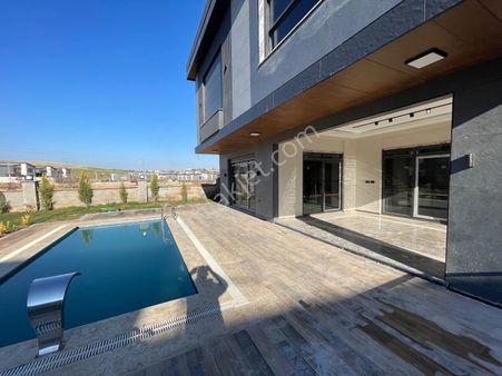 Körkün Mimarsinan Mahallesinde Satılık 5+1 Luxs Villa