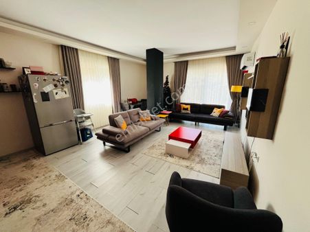 Masal Parkı Yanı Tramvaya Yürüme Mesafesinde Kullanışlı 2+1