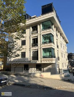 Üsküdar Çengelköy Sırtlarında___boğaz Manzaralı___300 M2 Dublex