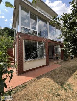 Çengelköy Ata-2 Sitesinde___yeşillikler İçinde 300 M2 Triplex