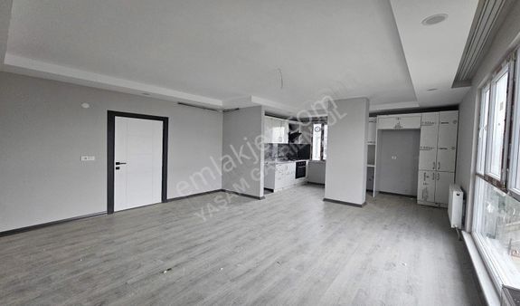 Yaşam'dan İstasyon Mah. Site İçinde Kiralık Daire