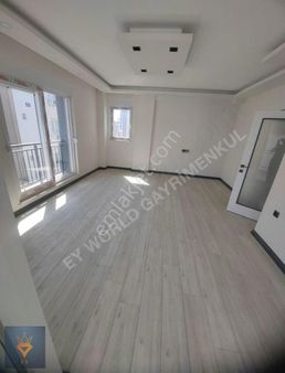 Mehmet Akifte 4+1 Tranvaya 300 Metre Mesafede Dublex