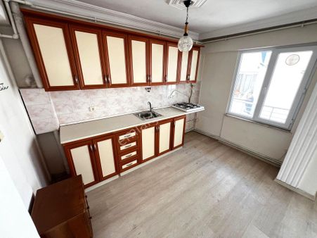 Yiğit'ten Akçayda 2+1 Kapalı Otoparklı Ara Kat Yatırımlık Daire