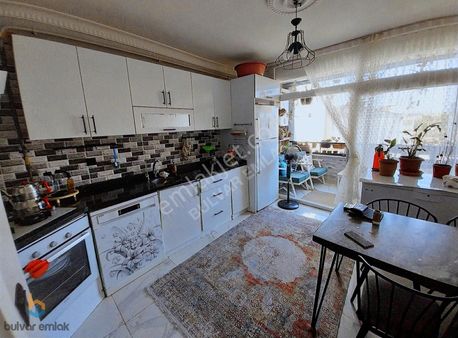 Kırklareli Satılık Geniş Balkonlu Üst Kat Depolu 2+1 Daire