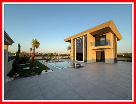 Didim'de Satılık 4+1 Tam Müstakil Villa