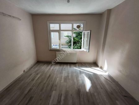 Balcıoğlundan Kartaltepe Mahallesinde Kiralık 80 M2 Kombili 2+1 Ara Kat Daire