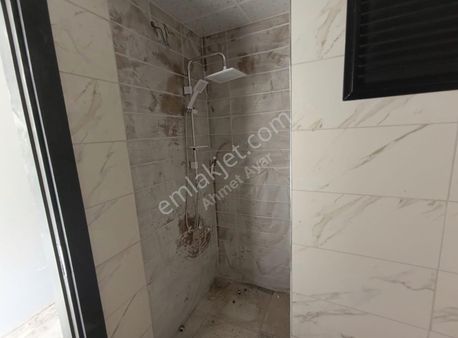 Körfezde E-5 Yolu Üzeri Rezidansta İki Adet Lüks Daireler