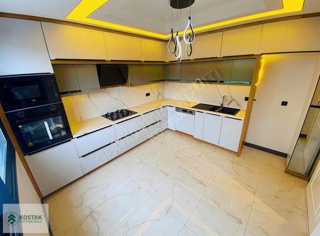 Kostak Gayrimenkul'den Akçay'da Dağ Manzaralı Ultralüx 4+1 Villa