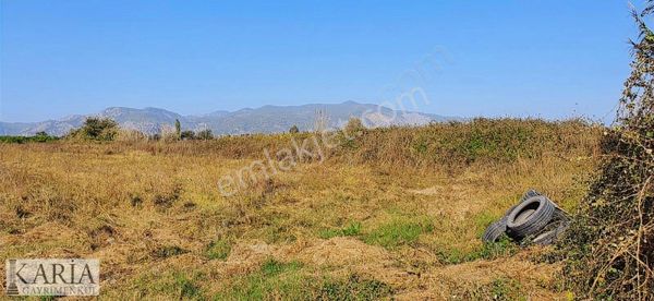 Karia Gayrimenkul'den Seydikemer Bekçiler'de Satılık Tarla
