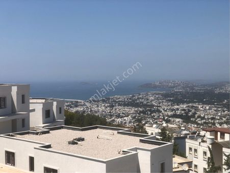 Turgutreis Karabağ Yeni Havuzlu Sitede Satılık Daireler